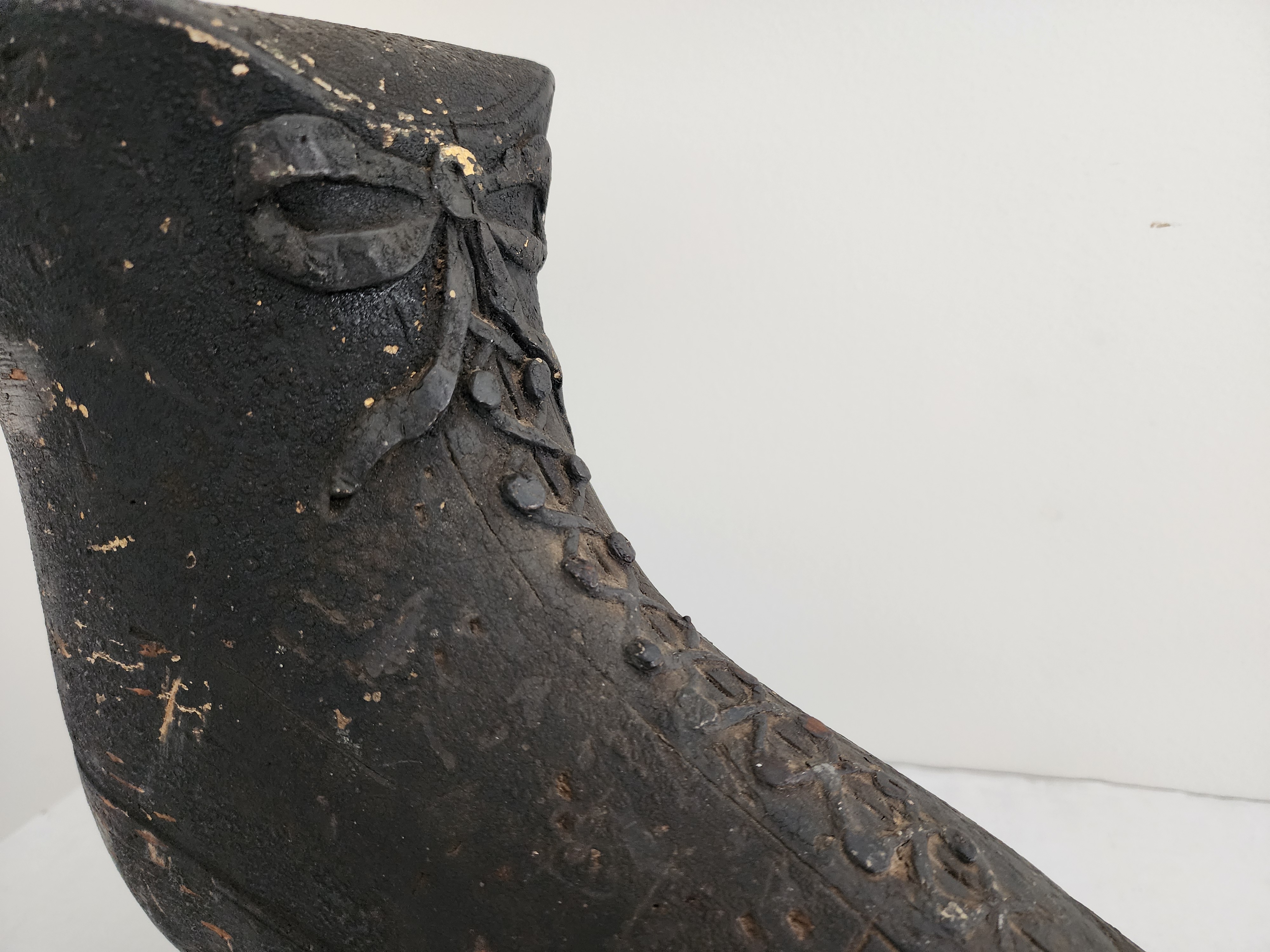 WOOD CARVED DETAILED BOOT DISPLAY